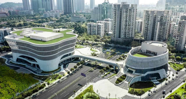 广州市第三少年宫 / 广州市城市规划勘测设计研究院 - 建筑图, 公共建筑, 表皮, 城市