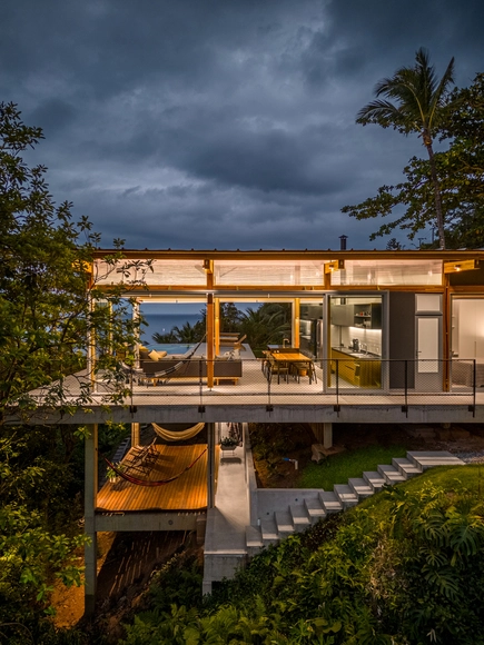 Integrando a arquitetura com a topografia: estratégias para construir em morros e encostas - Imagem de Destaque