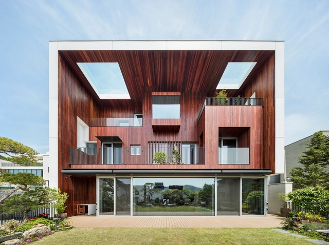 Casa con múltiples terrazas / Hyunjoon Yoo Architects - Fotografía exterior, Casas, Fachada