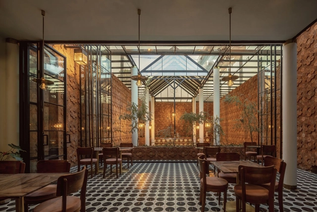 Octo Restaurante  / Herre Arquitectos - Interior Photography, Restaurant, Beam, Table, Chair, Lighting