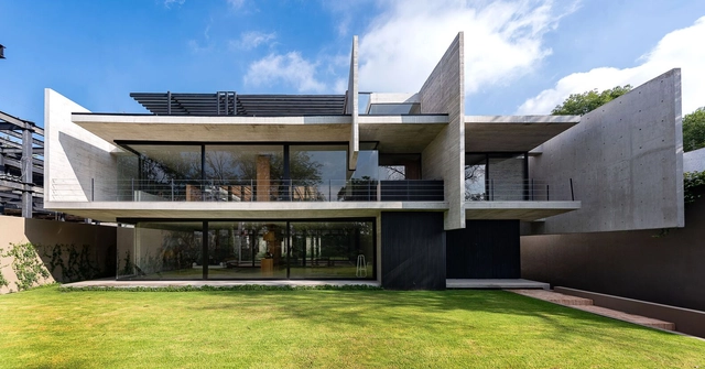 Casa Pátios / Ricardo Yslas Gámez Arquitectos - Fotografia de Exterior, Casas, Fachada