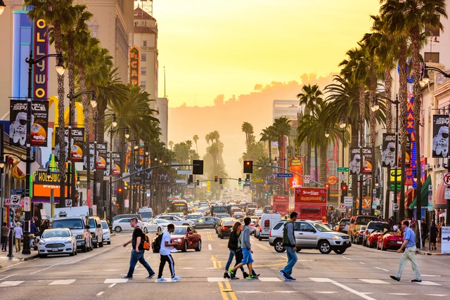 Los Angeles planeja implementar malha viária sem carros inspirada no modelo de Barcelona - Imagem de Destaque