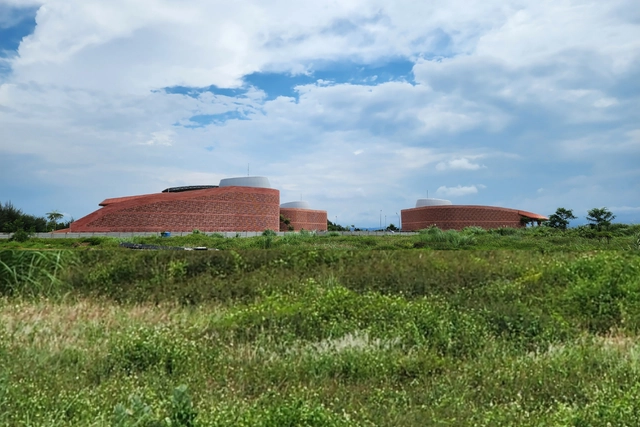 Binus 三宝垄教育园区 / Denton Corker Marshall - 建筑图, 中小学校
