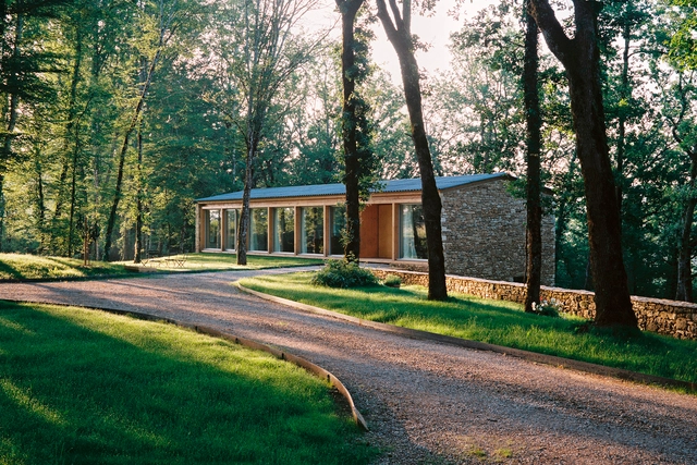 Guesthouse in a Forest of Oak Trees / SAPIENS ARCHITECTES - Exterior Photography, Houses, Garden, Forest