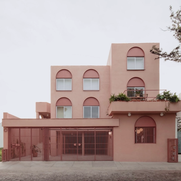 How to Apply the Monochrome Technique in Architecture? Examples in Mexico - Featured Image
