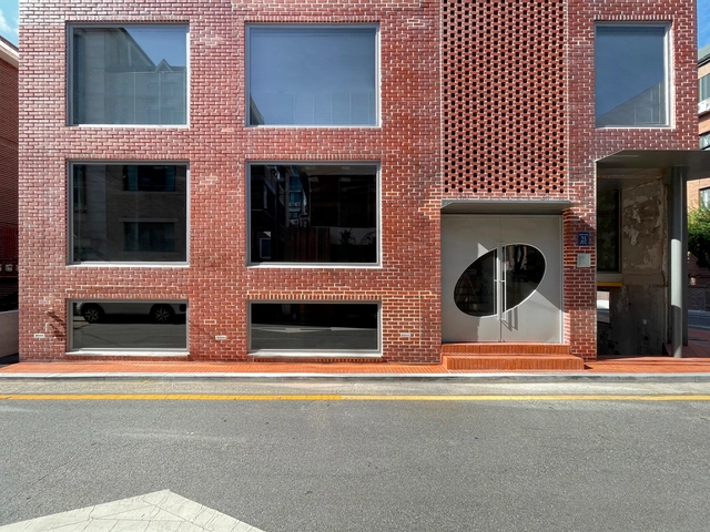 Episode 1. SINSA Building Renovation and Extension / Design Studio Mono - Interior Photography, Buildings, Door, Facade