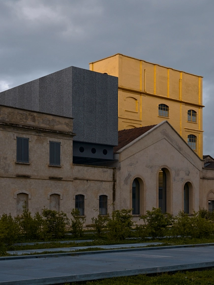 La Fundación Prada de OMA a través de las fotografías de Bahaa Ghoussainy - Imagen Principal