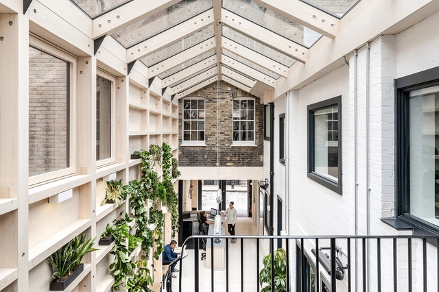 Weavers House / MATA Architects - Interior Photography, Office Buildings, Facade, Fence, Handrail, Beam