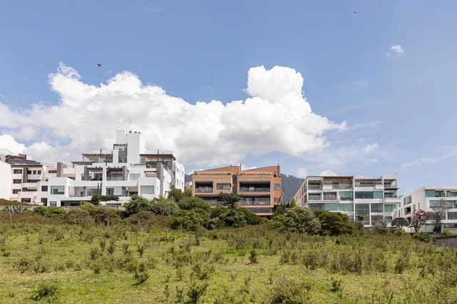 Bonica Apartments / Diez + Muller Arquitectos + Arq. Álvaro Borrero - Exterior Photography, Residential, Facade, Coast