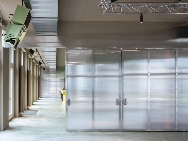 Espacio para eventos LES / RHO - Fotografía interior, Diseño De Interiores, Fachada, Puerta, Pilares