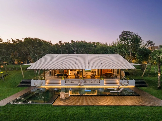 Lagoa House / Camila Mourão Arquitetura - Exterior Photography, Houses, Garden, Facade