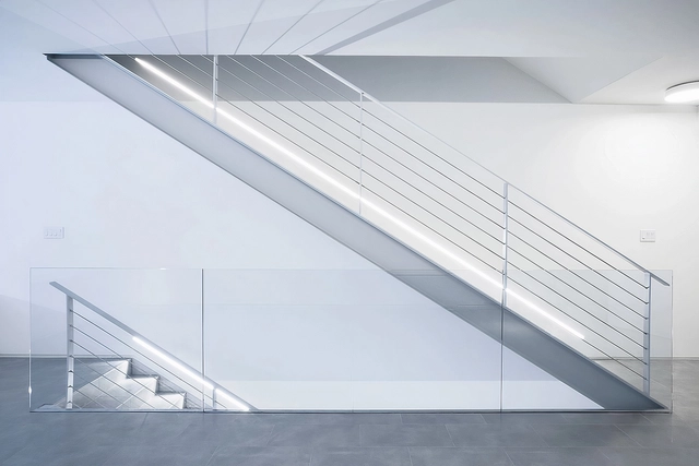 Direct or Indirect Light? Embedded Systems and Aluminum Profiles Enhanced by LED Technology - Featured Image