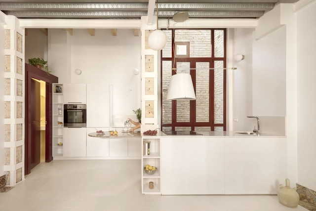 Les pinyes del Cabanyal Intervention / Piano Piano Studio - Interior Photography, Renovation, Kitchen, Door