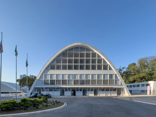 Restauración de la piscina cubierta Adhemar de Barros / MLD RAI - Fotografía exterior, Piscina, Fachada, Arco