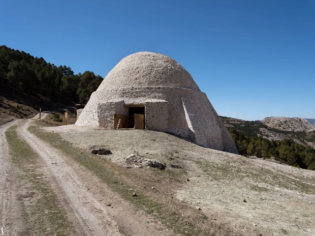Restauración de dos pozos de la nieve en Sierra Espuña, Murcia / Ecoproyecta - Fotografía exterior, Turismo
