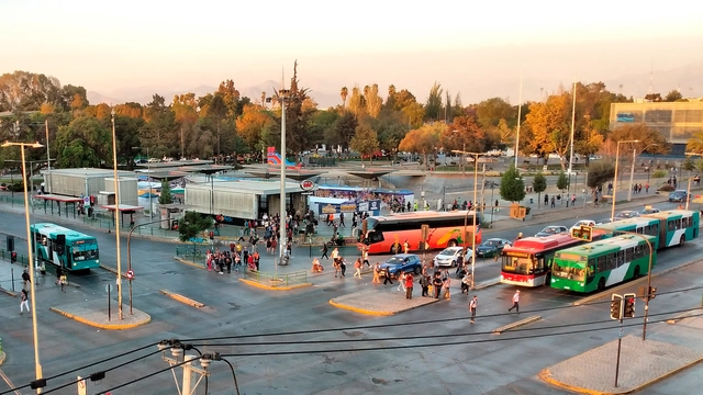 ¿El fin de los guetos verticales? la comuna de Maipú en Santiago de Chile estanca permisos a megaconstrucciones - Imagen Principal