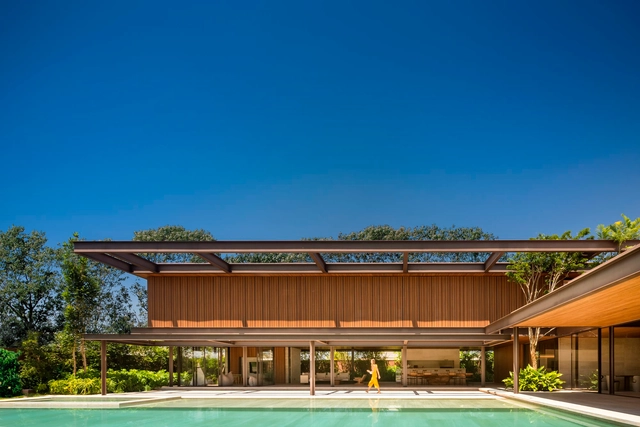 Casa Jabuticaba / Fernanda Marques Arquitetos Associados - Fotografia de Exterior, Casas, Jardim, Fachada, Cadeira