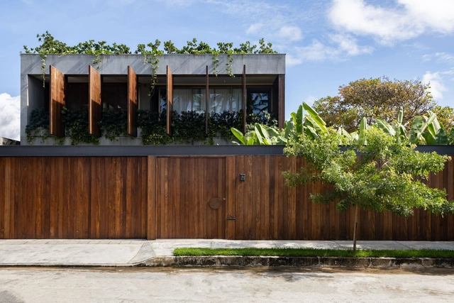 Casa Guaxuma / Angeli.Leão - Fotografia de Exterior, Casas, Jardim, Cerca, Fachada