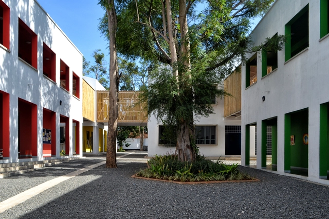 DIA Secondary School / Architectural Pioneering Consultants - Exterior Photography, Sustainability, Facade, Door