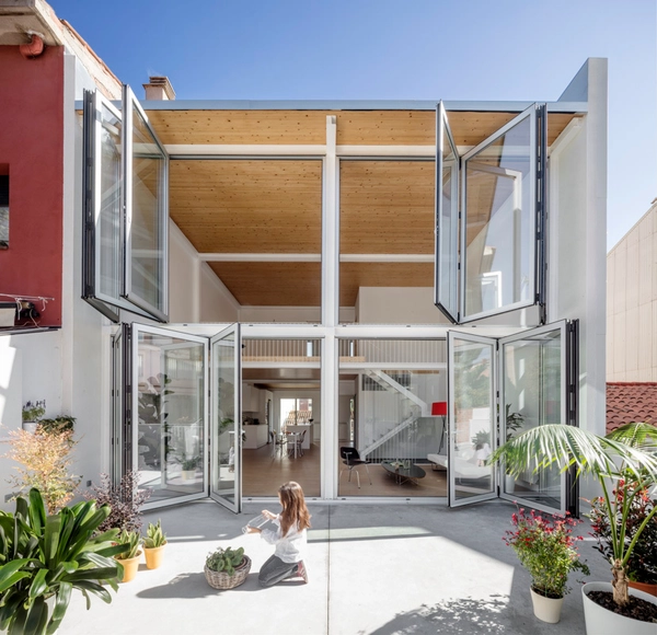 Casa GA / Narch Arquitectes - Fotografia de Exterior, Casas, Aido, Fachada, Corrimão, Balcão, Porta