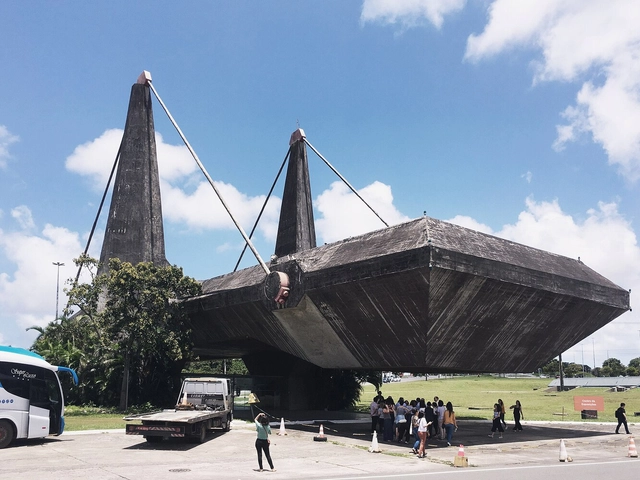 Tie Rods in Brazilian Architecture: From Furniture to Urban Infrastructure - Featured Image