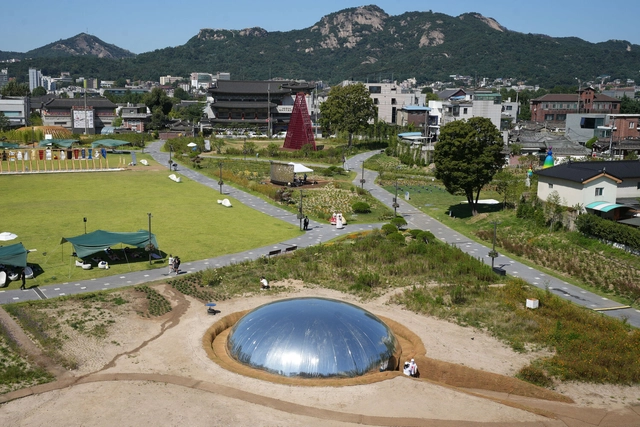 Trees & Traces - An (In)visible Pavilion / Plastique Fantastique - Exterior Photography, Pavilion