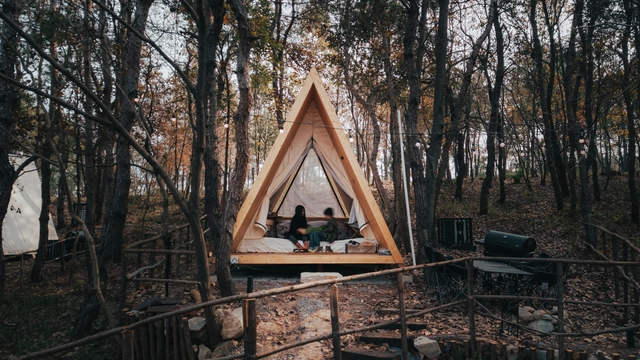 泊心域•个个世界自然营地 / 个个世界+先进建筑实验室 - 建筑图, 度假小屋, 森林