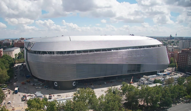 L35 Architects sobre la remodelación del Estadio Santiago Bernabéu de Madrid, a pocos meses de finalizar - Imagen Principal