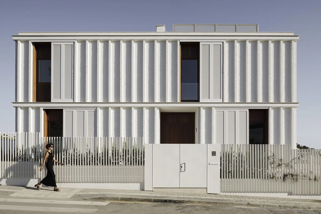 Casa AC / Marina Uno Arquitectos - Fotografía exterior, Casas, Puerta, Fachada