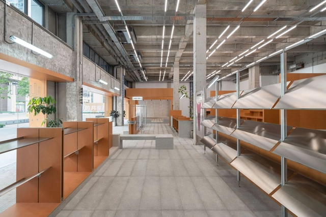 NOWSEE Store / Informal Design - Interior Photography, Interior Design, Facade, Beam