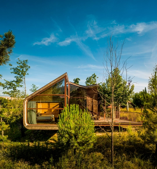 Hotel de turismo rural Lavandeira Douro Nature & Wellness / FCC Arquitectura - Fotografía exterior, Hoteles, Jardín, Fachada, Bosque