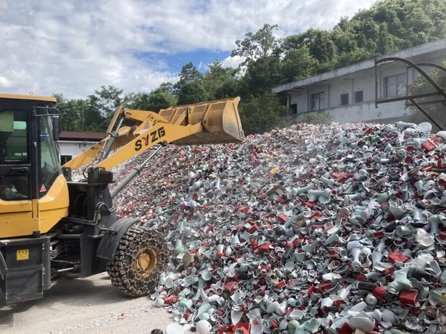 Tijolo permeável é fabricado com resíduos cerâmicos - Imagem de Destaque