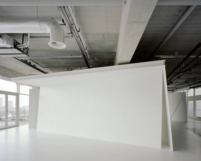 FLOS Amsterdam Showroom / ARQUITECTURA-G + Sam Chermayeff Office  - Interior Photography, Showroom