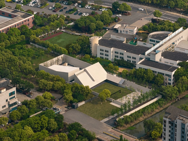 Taoyiqiu Memorial / Atelier Deshaus - Exterior Photography, Memorial Center, Garden, Facade