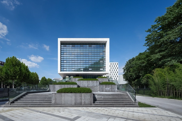 JJM Headquarters / UNIT - Exterior Photography, Office Buildings, Facade, Stairs