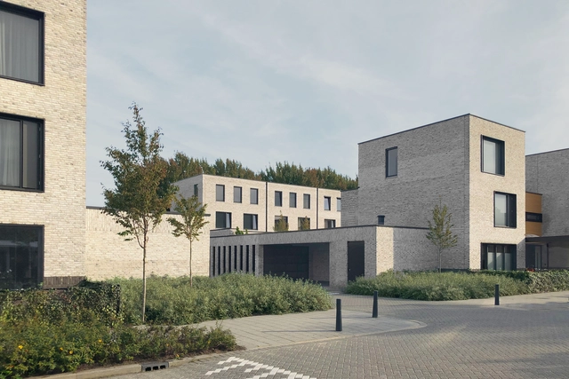 NN Kralingen Housing / de Kovel architecten + Studio AAAN - Exterior Photography, Housing, Facade, Door