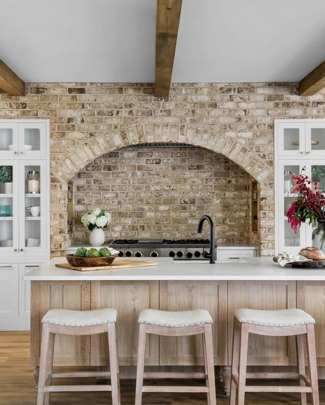 Thin Brick in Building Design: A Guide to Their Use and Application - Featured Image