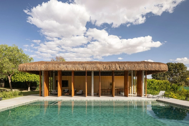 Proyecto Tres 6 2 / Debaixo do Bloco Arquitetura - Fotografía exterior, Casas, Jardín, Fachada