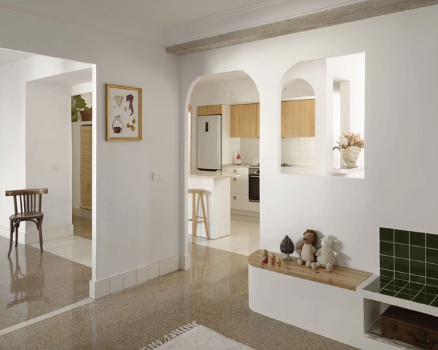 Remodelación la Volteta del Carmen / Piano Piano Studio - Fotografía interior, En Detalle, Puerta, Arco, Sillas