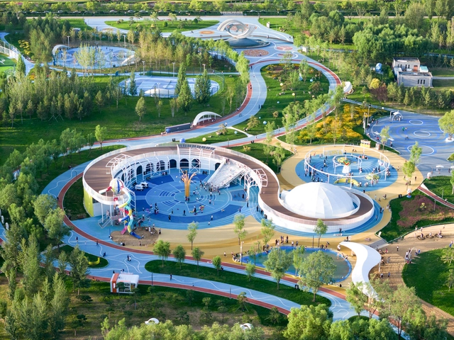 鄂尔多斯智慧体育公园 / PLAT ASIA - 建筑图, 运动场地, 花园