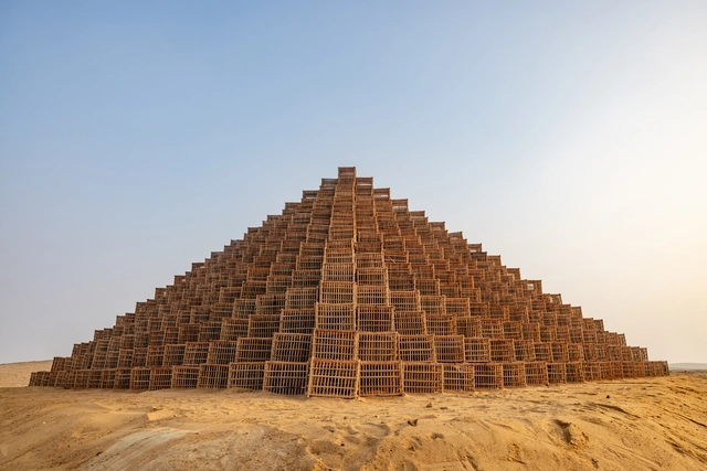 Art D'Egypte lança exposição "Forever is Now" nas Pirâmides de Gizé - Imagem de Destaque