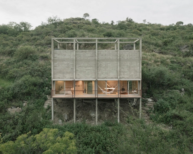 高处之宅 / Agustín Berzero + Manuel Gonzalez Veglia (Tectum arquitectura) - 建筑图, 独立住宅, 表皮, 森林