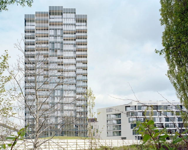 水平与垂直，特维沃特住房 / XDGA - 建筑图, 公寓, 表皮