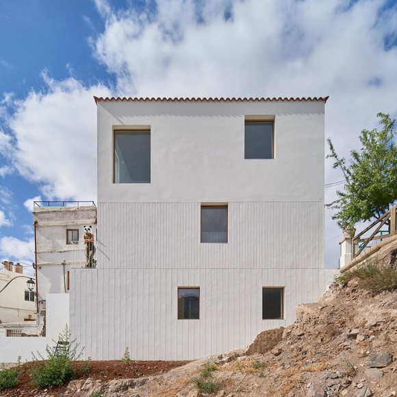 Casa T / XStudio - Fotografía exterior, Casas, Puerta, Fachada