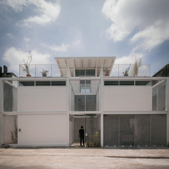 Casa Bosques / Garza Camisay arquitectos - Fotografía exterior, Casas, Fachada, Puerta