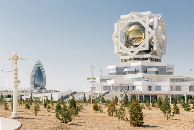 Una ciudad fantasma: los edificios blancos de Ashgabat, Turkmenistán - Imagen Principal