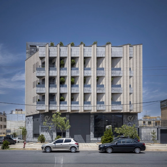 Apartamento Sideway / Ashari Architects - Fotografía exterior, Apartamentos, Fachada