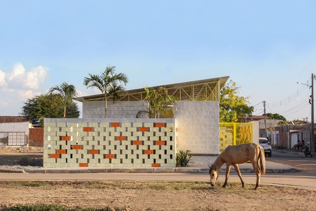 Comedor de la Esperanza / Tadu Arquitetura - Fotografía exterior, Centro Comunitario, Fachada