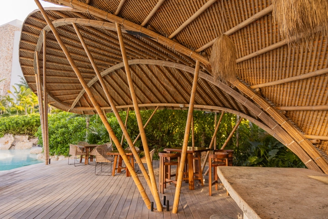 Bamboo Restaurant / Jorge Kelleher - Interior Photography, Restaurant, Deck, Beam, Table
