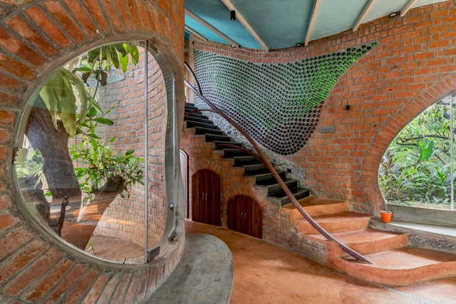 Asmalay House / Blurring Boundaries - Interior Photography, Houses, Stairs, Facade, Handrail, Arch